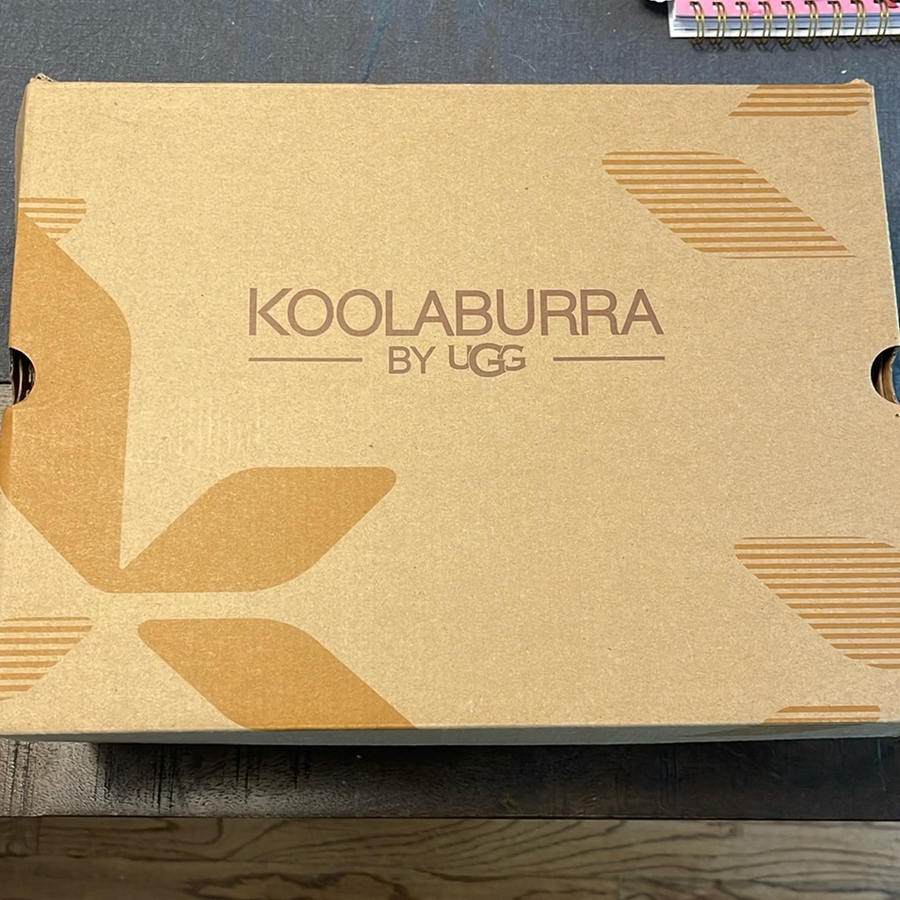 Kookaburra by Ugg Black Victoria Mini *BRAND NEW*